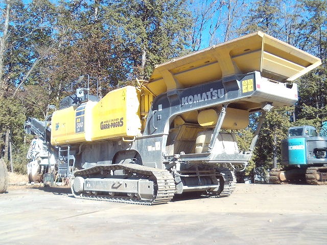 used MOBILE CRUSHER